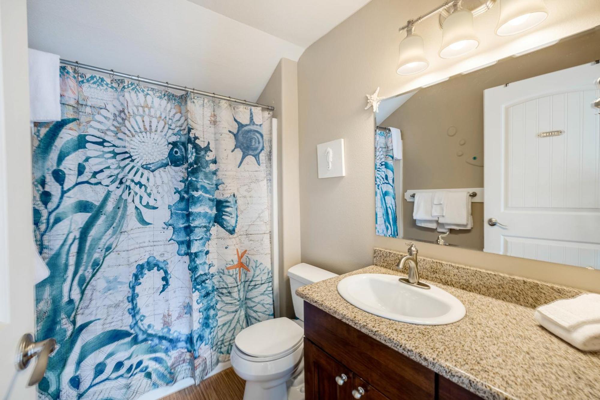 Captain'S Quarters And Cabins Depoe Bay Room photo