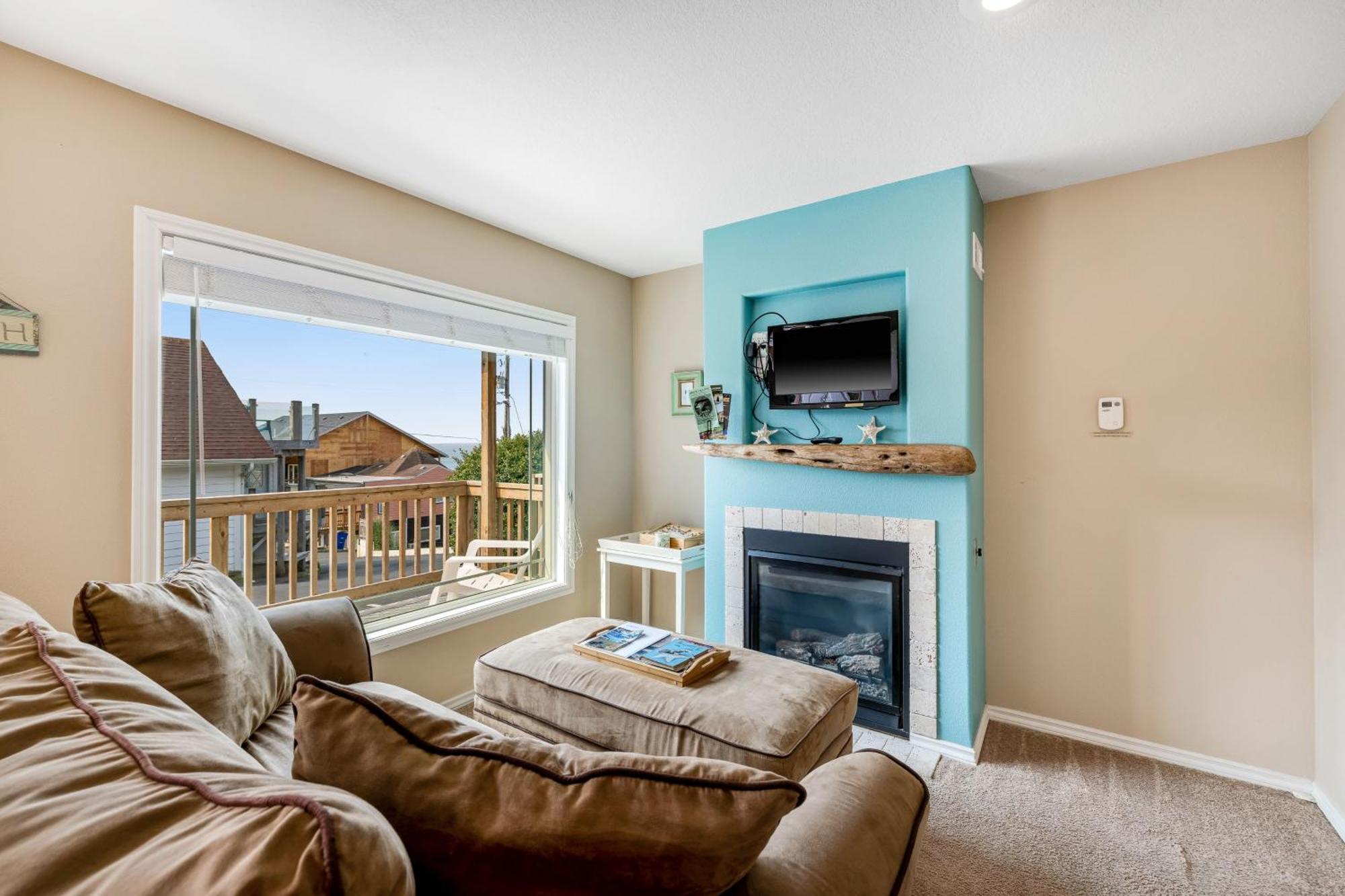 Captain'S Quarters And Cabins Depoe Bay Room photo