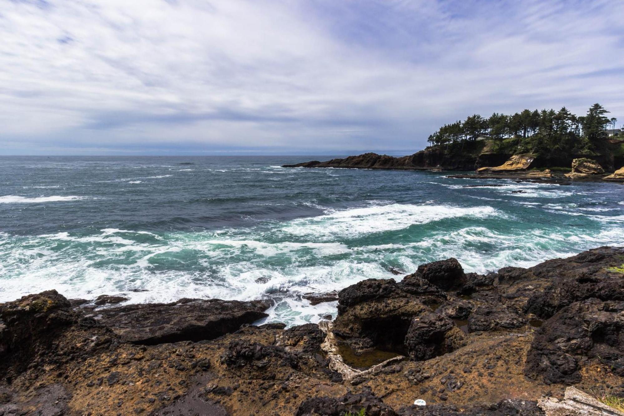 Captain'S Quarters And Cabins Depoe Bay Room photo