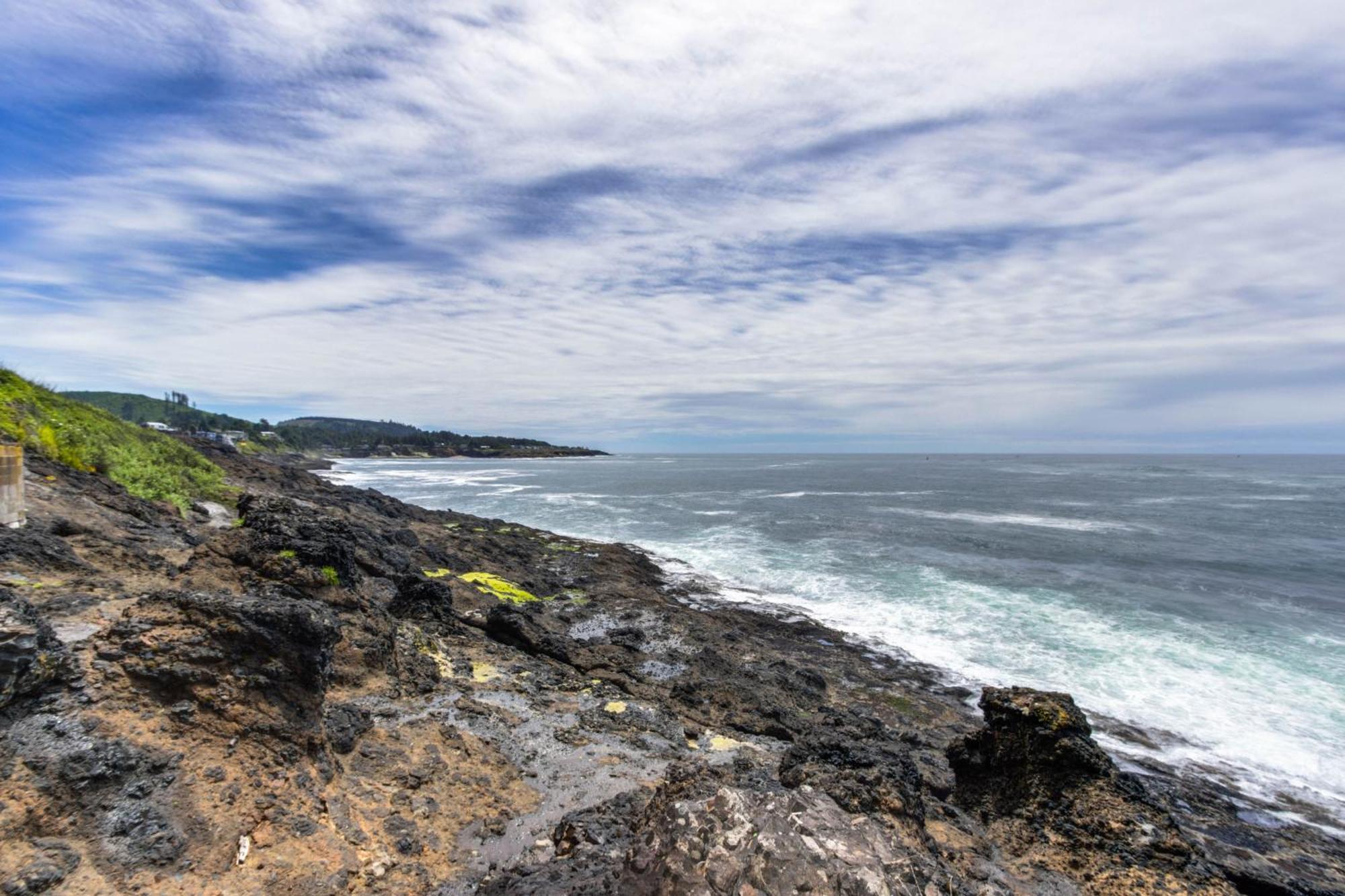 Captain'S Quarters And Cabins Depoe Bay Room photo