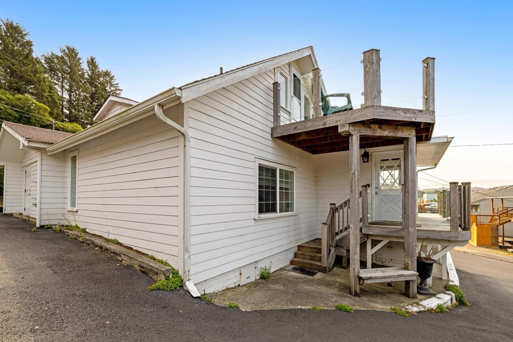 Captain'S Quarters And Cabins Depoe Bay Room photo